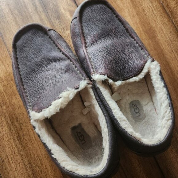 UGG Australia‎ Dark Brown Leather Genuine Sheepskin Lined Moccasin Slippers main image 4